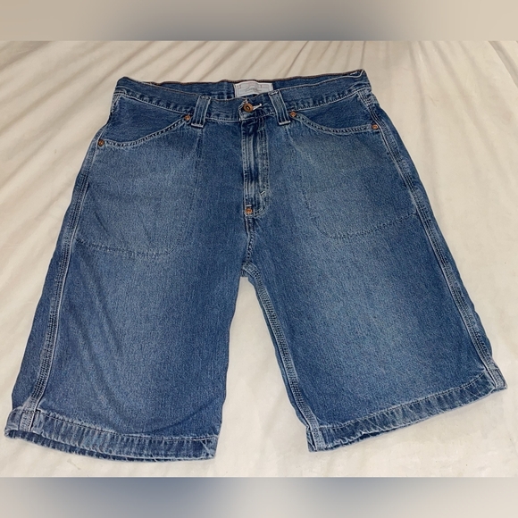 Authentic vintage levis denim shorts size 32 - Picture 1 of 4